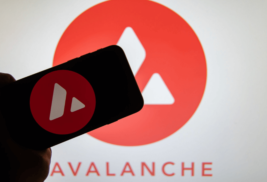 Avalanche To Hit $180 in Q2 While Solana Reattempts The $200 Threshold - KangaMoon Aims for $1 by Q3 With Bullish Growth Prospects